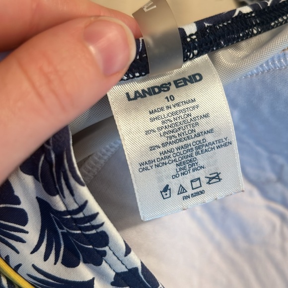 Lands End Bikini - Picture 4 of 4